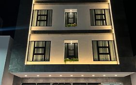 Delamar Hotel